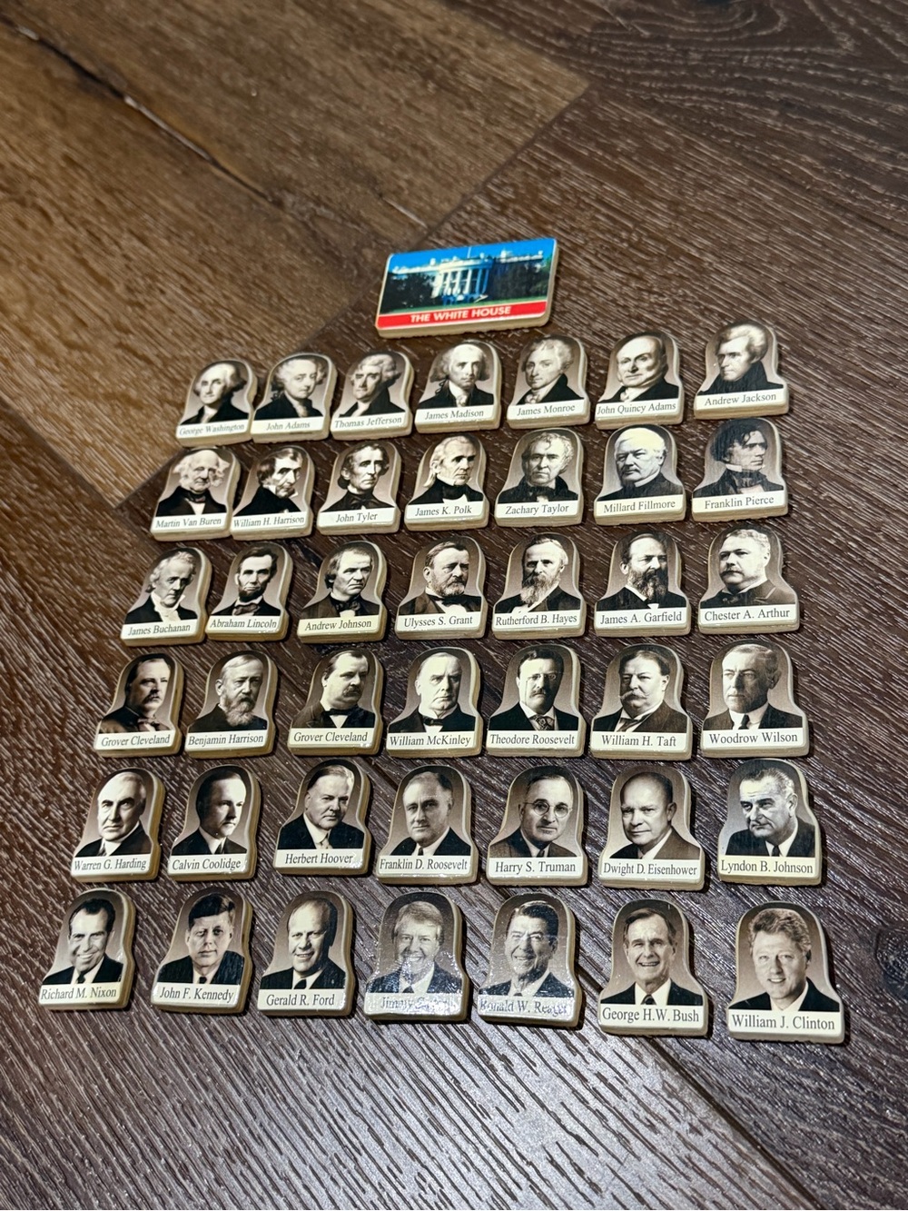 42 US Presidents wooden collectibles - Picture 1 of 6